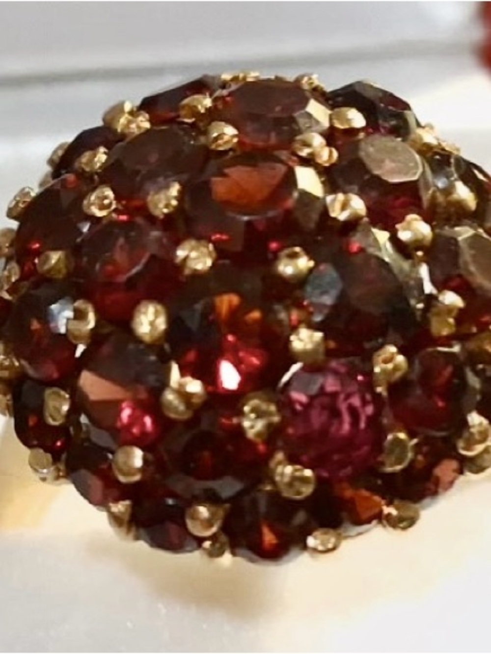 SOLID 18k -750 mark GARNET Cluster dome Ring Luscious!!!